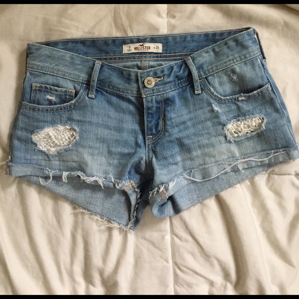 Hollister light wash Jean shorts size 3
