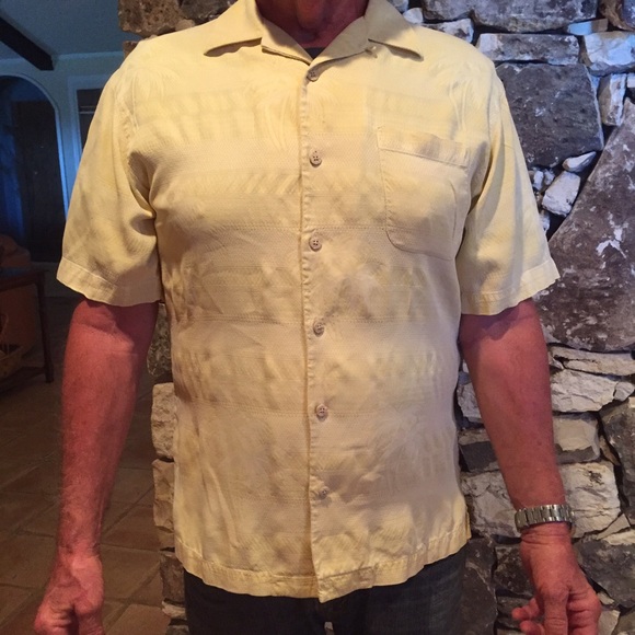 Tommy Bahama Other - 🥜Tommy Bahama Silk Shirt. Size Medium