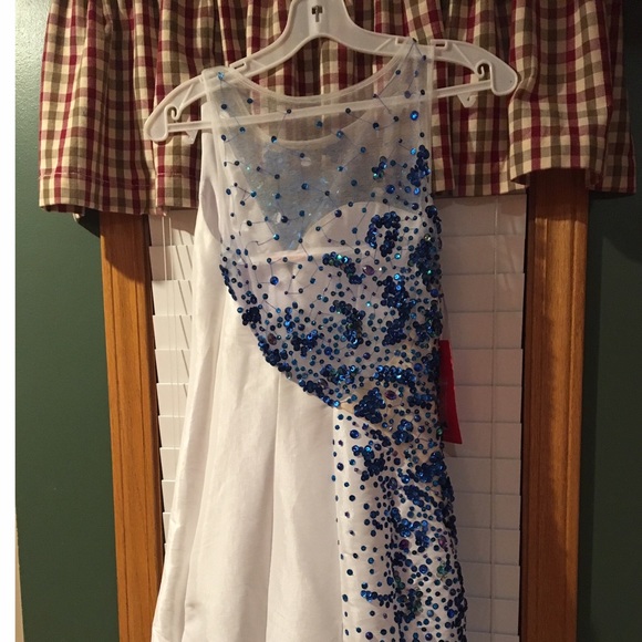 NWT PROM DRESS - Picture 4 of 4