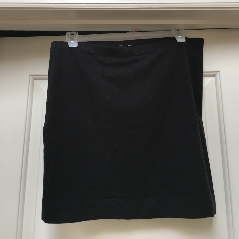 Black mini skirt from H&M