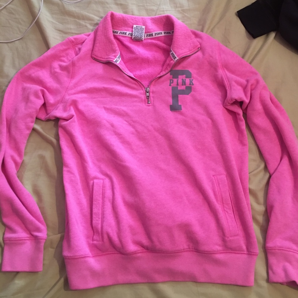 VS PINK half zip size Medium