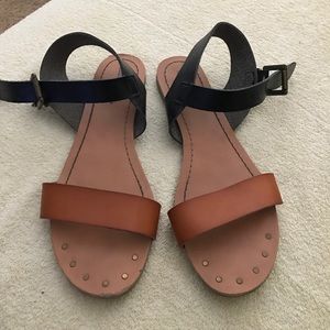 Cute Black and Tan sandals