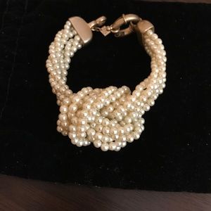 Banana Republic faux pearl bracelet