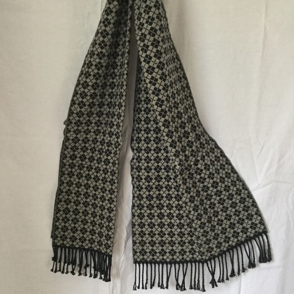 Argyle scarf