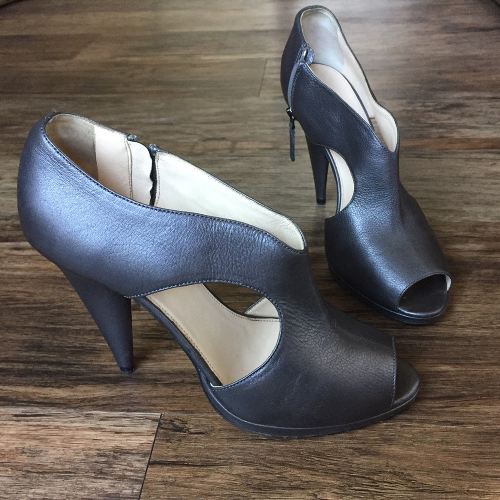 PRADA Metallic leather peep toe pumps