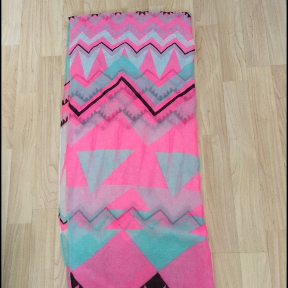 Infinity scarf - Picture 2 of 2