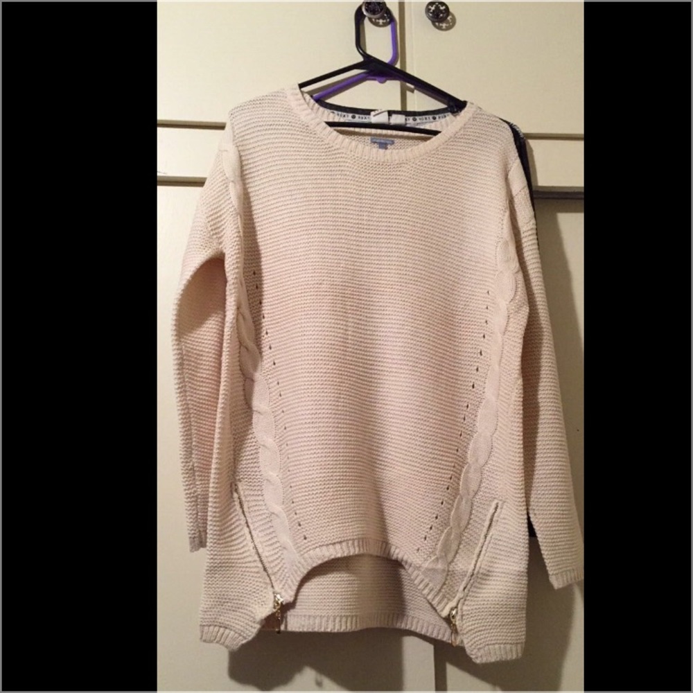 Very cute sweater