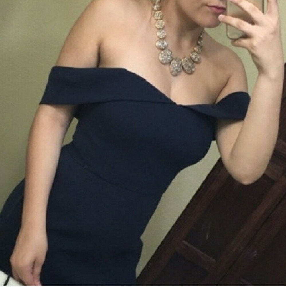 Navy Blue Off the Shoulders Evening Gown