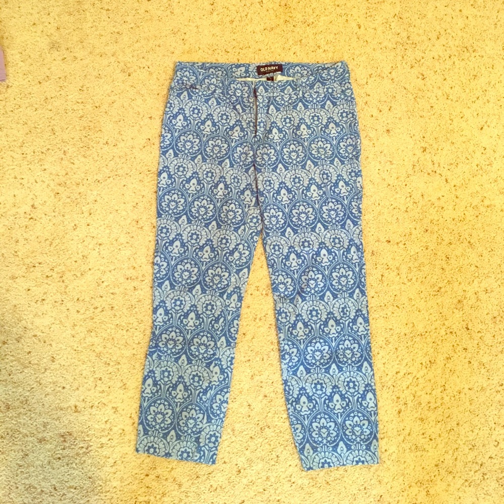 Patterned Old Navy Crop Pants