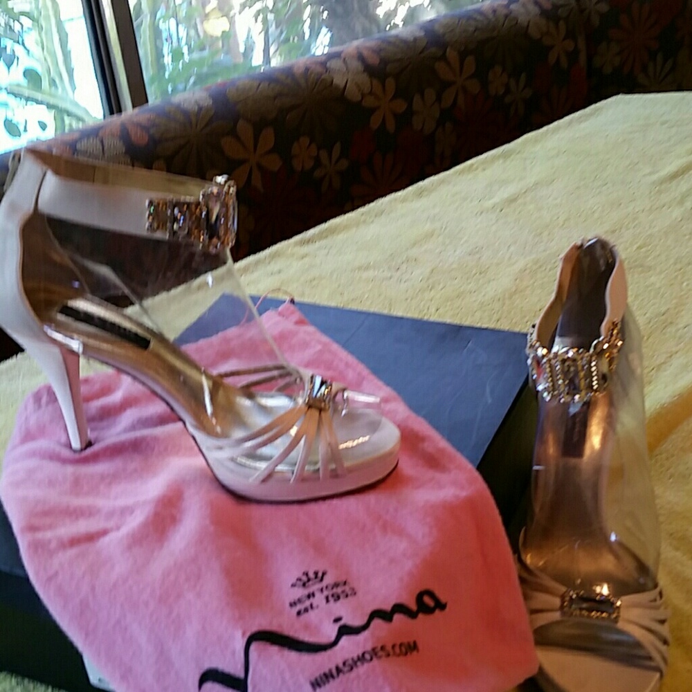 GARIMA-LS IVORY LUSTER SA