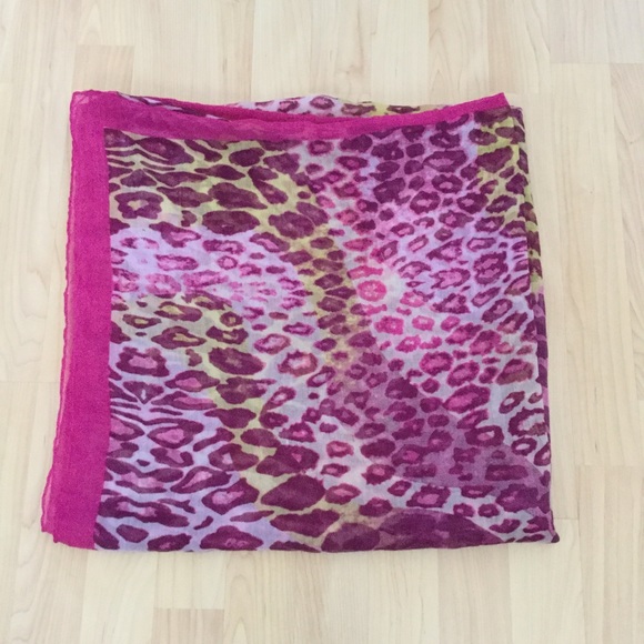 Infinity scarf (leopard print) - Picture 2 of 2