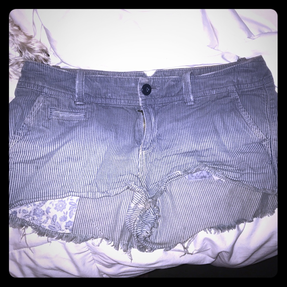 American eagle striped shorts