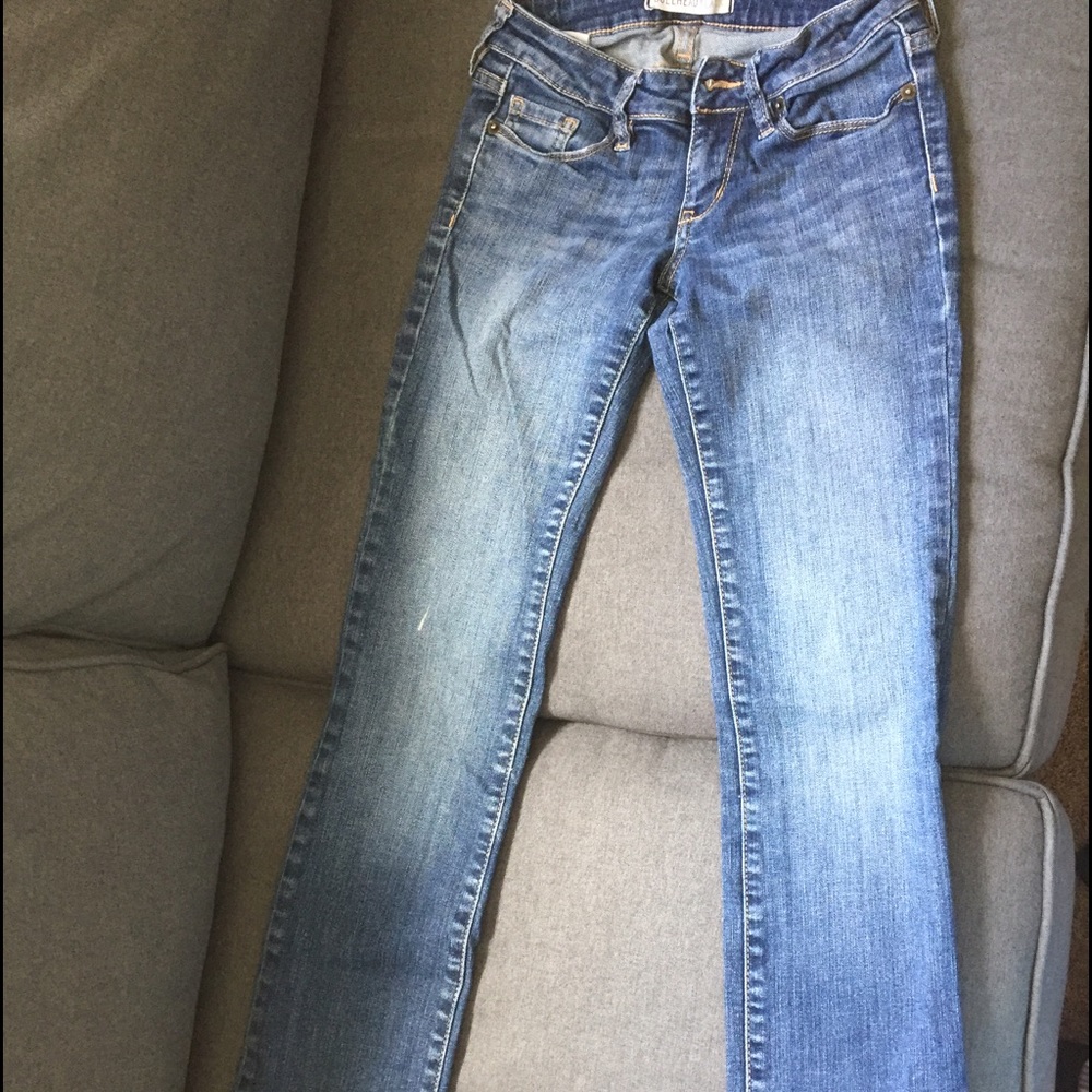 Bullhead by Pacsun size 0 regular straight denim