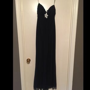 Cache Formal Gown