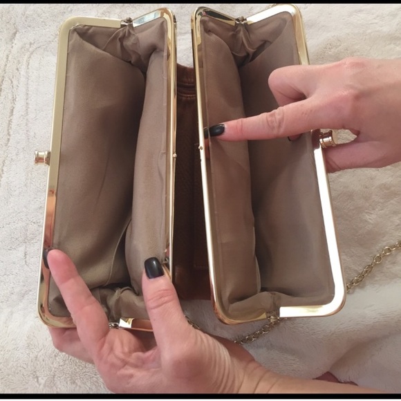 Purse - Picture 3 of 5