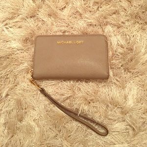 Taupe Michael Kors Wristlet Wallet