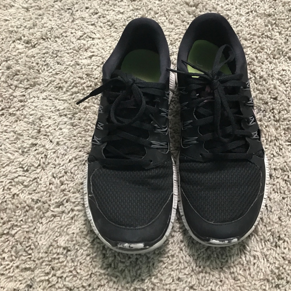 Nike free runs