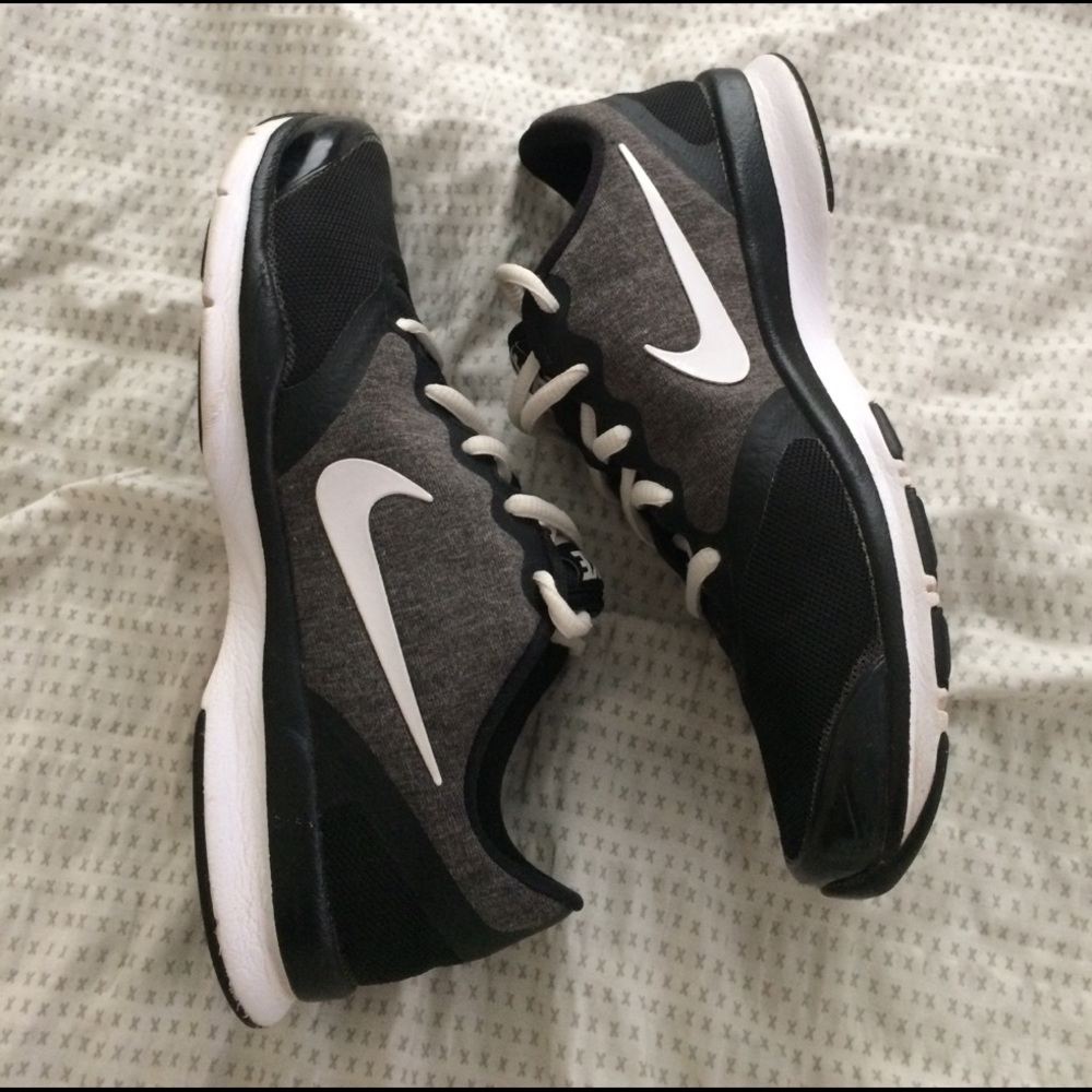 ⚡️PRICE REDUCED⚡️ Nike TR 4 Training Shoes