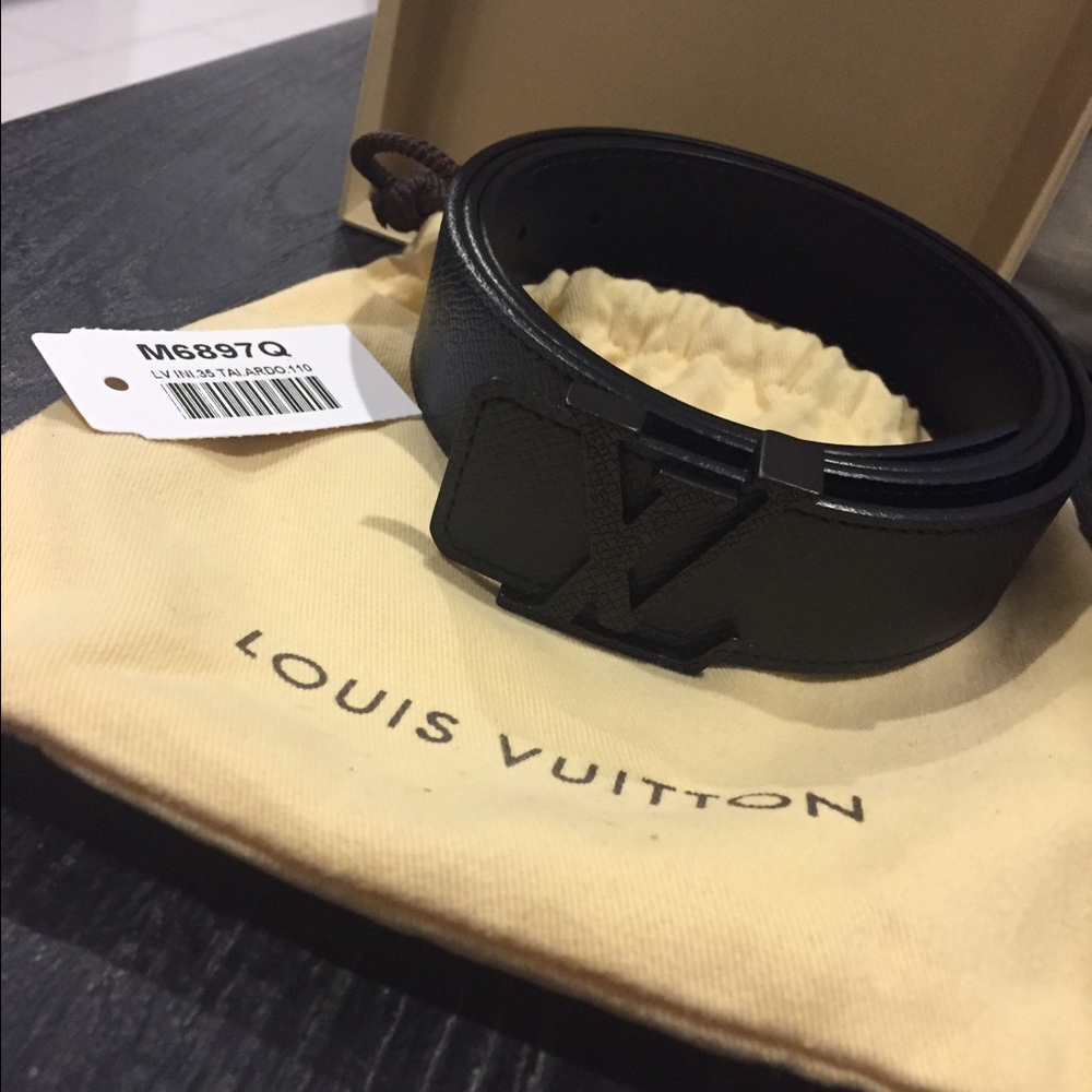 Louis Vuitton black men belt