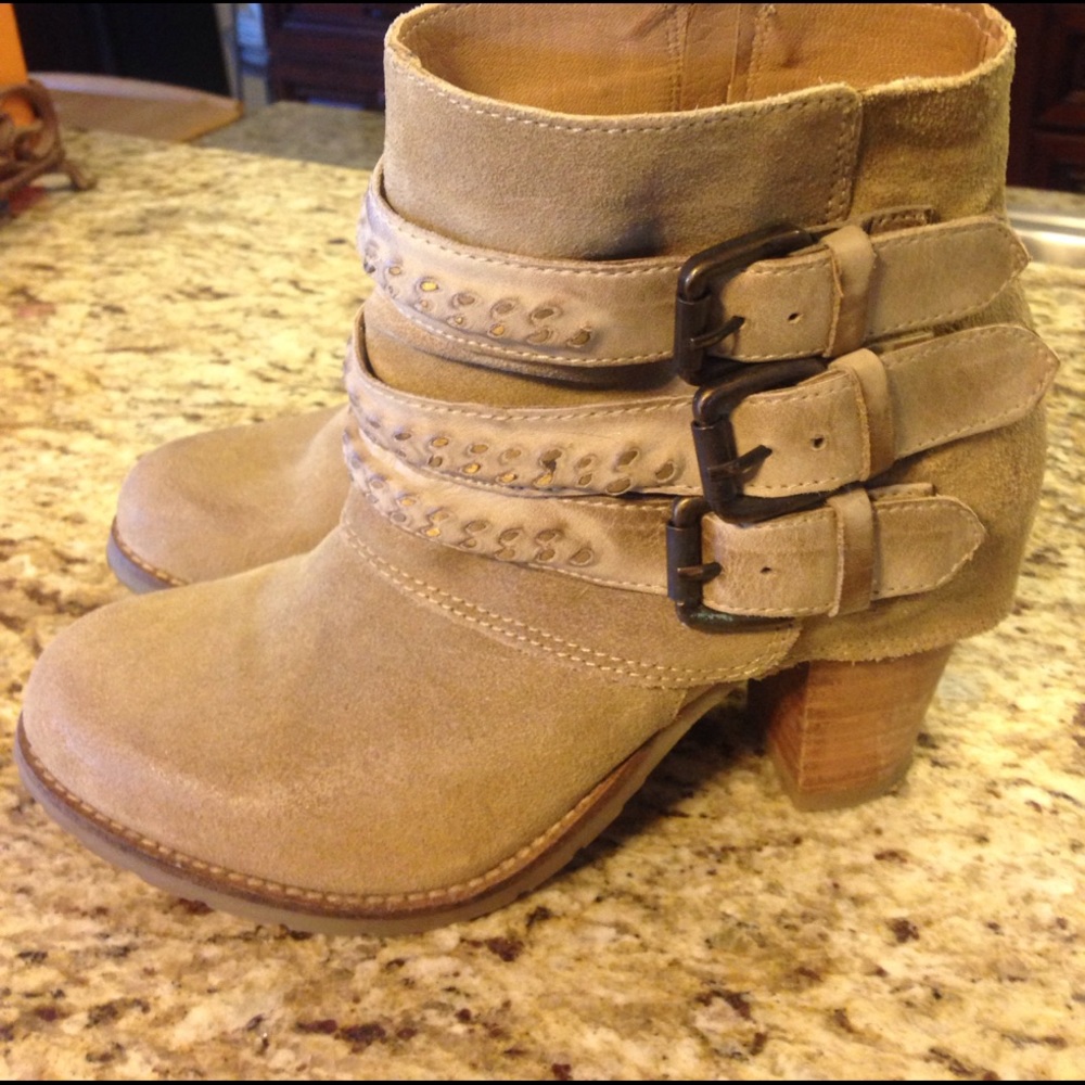 Leather Bootie