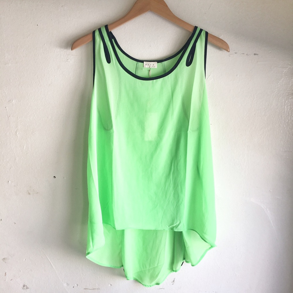 NWT Loop Hole Top