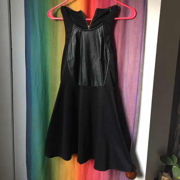 Black pleather dress - Picture 2 of 2