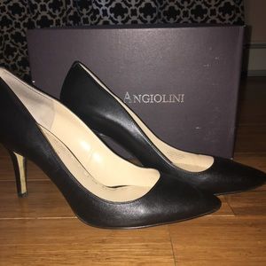 Black Enzo Angiolini leather pumps