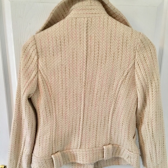 Sold -Women's Beige Tweed Jacket - Picture 6 of 6