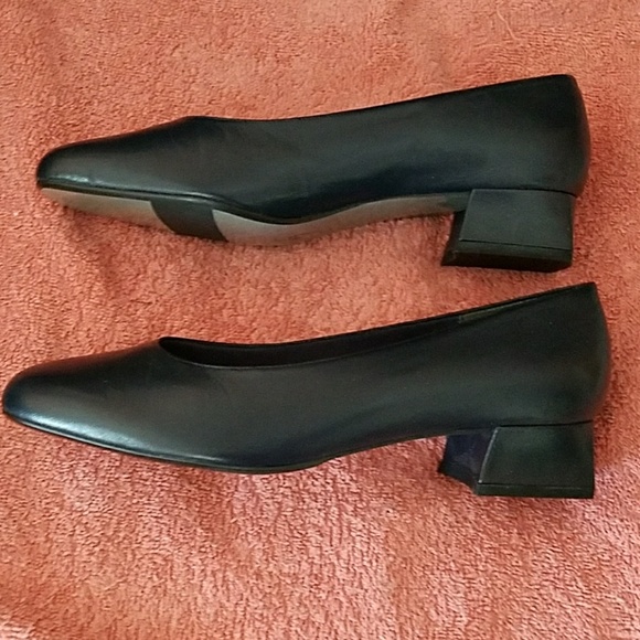 Heels- leather, chunky - Picture 3 of 3