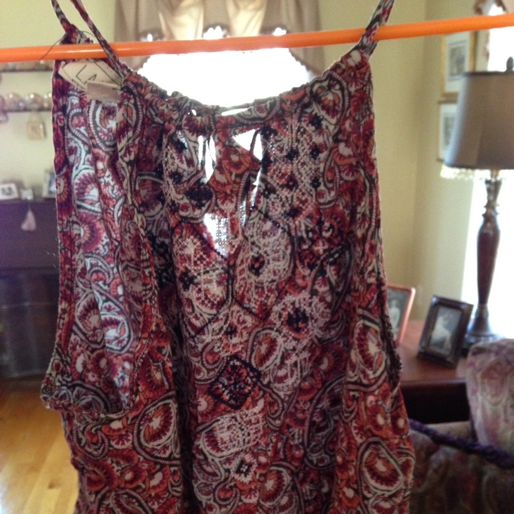 PacSun tank top with tags still on it