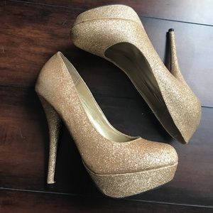 Gold high heels size 6