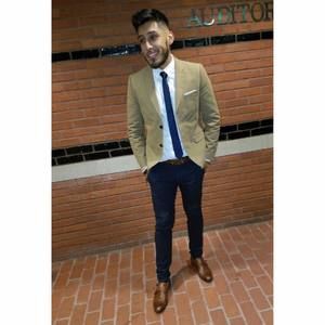 Meet your Posher, Emanuel