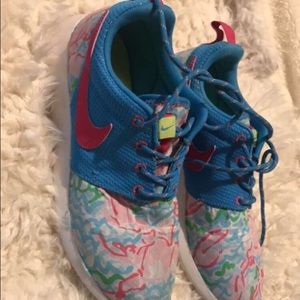 Custom Lilly Pulitzer Nike women's 7.5