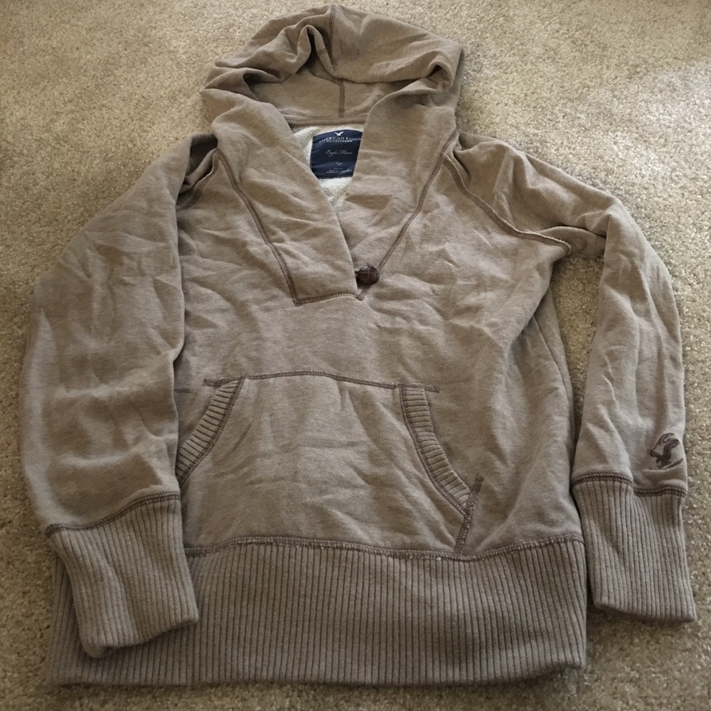 Tan sweatshirt