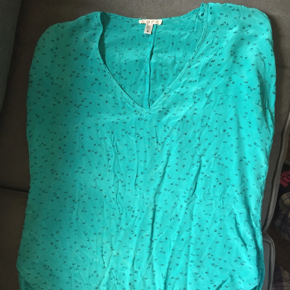 Urban Outfitters top size small