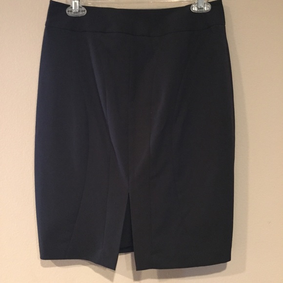 The Limited | Perfect Pencil Skirt - Picture 2 of 4