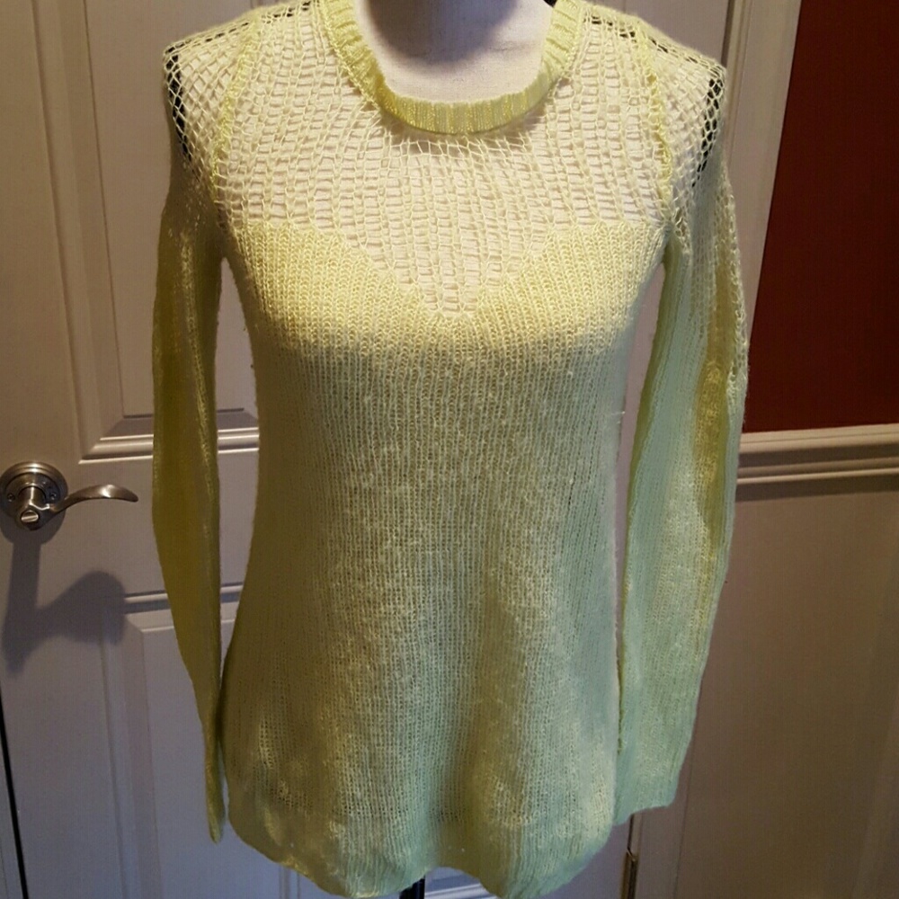 ๐น ๏ธFree People Illusion Sweater - Picture 2 of 4
