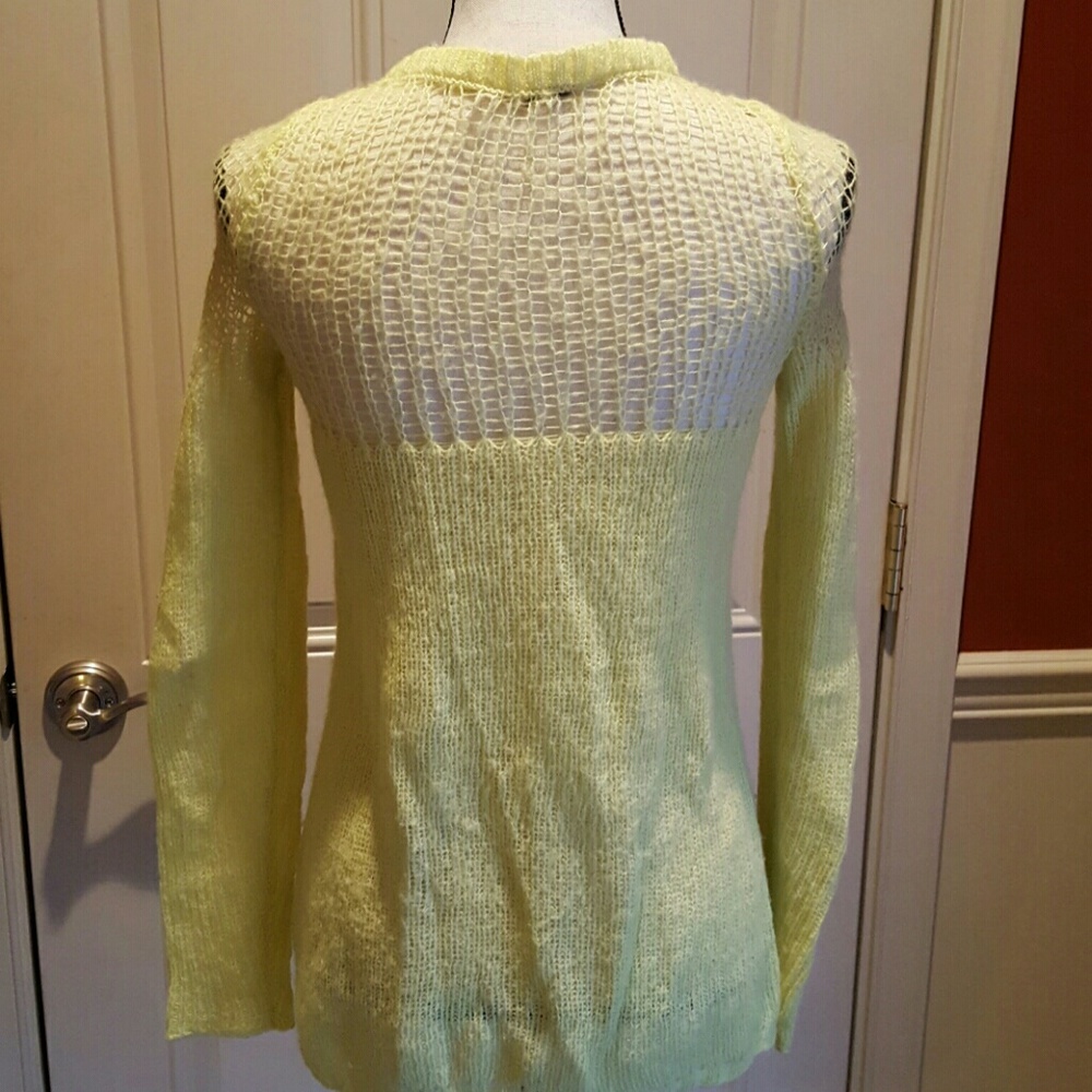 ๐น ๏ธFree People Illusion Sweater - Picture 3 of 4