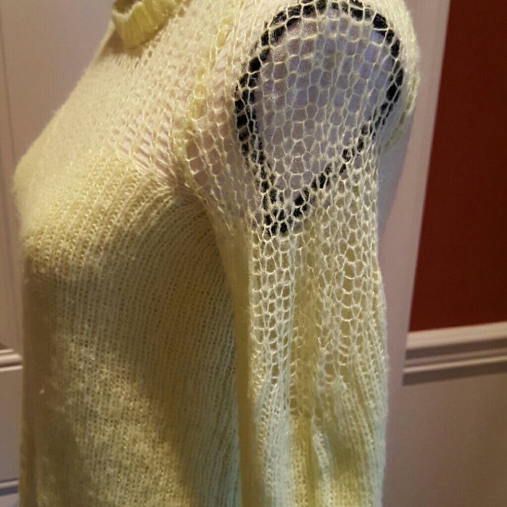 ๐น ๏ธFree People Illusion Sweater - Picture 4 of 4