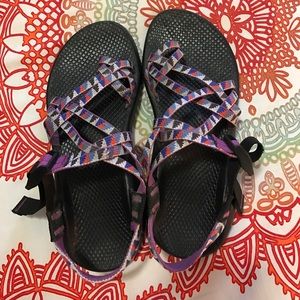 Chacos camper purple
