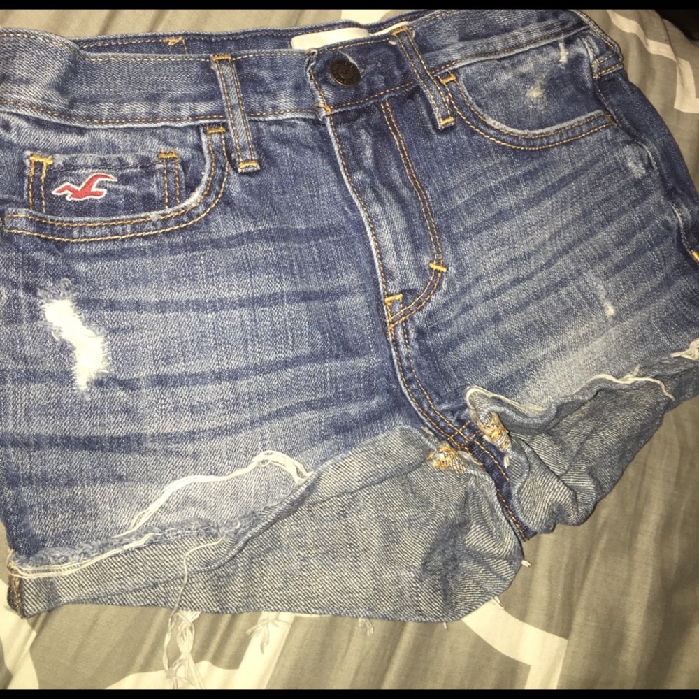 High Waisted Hollister Shorts