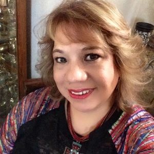 Meet your Posher, Sandra