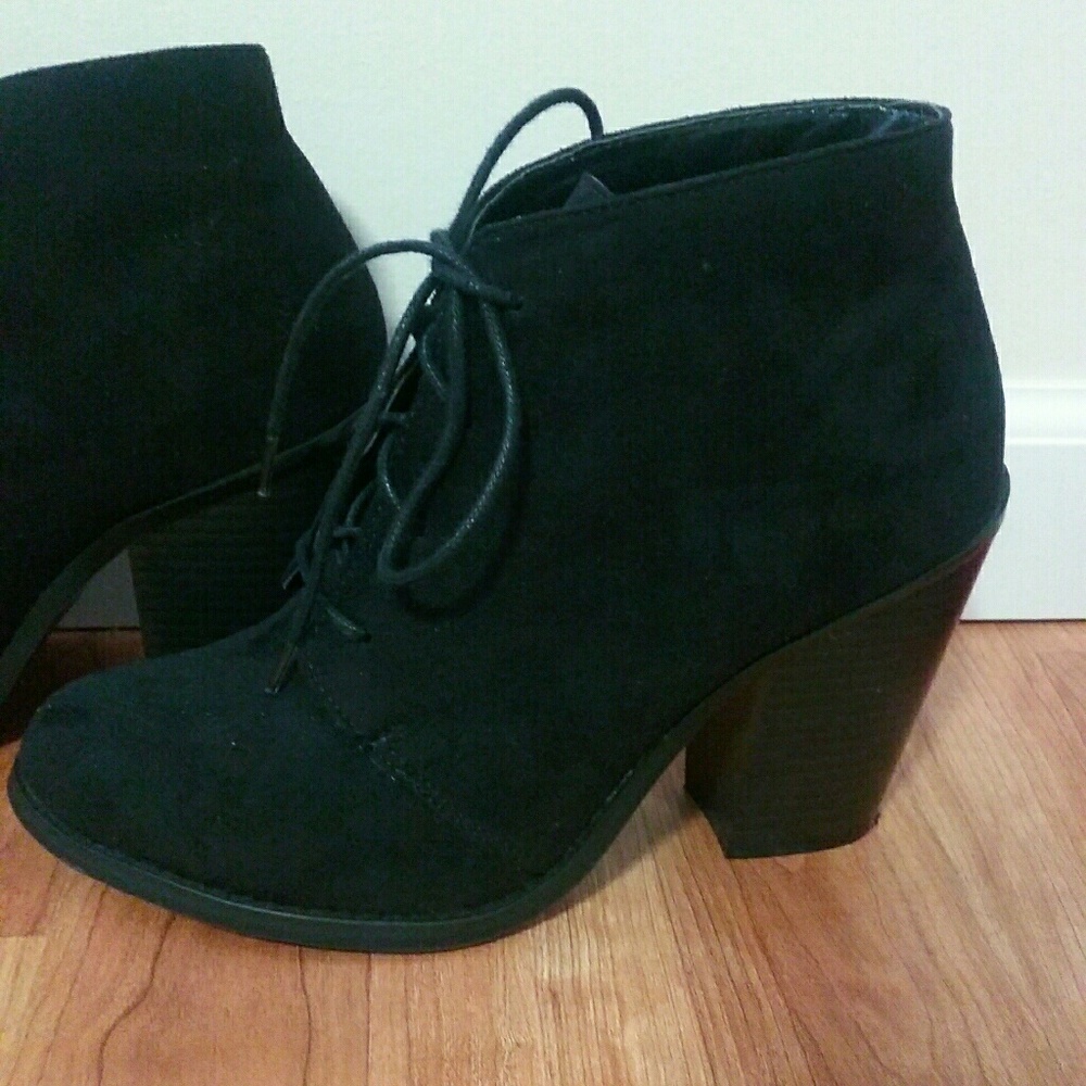 Black booties!