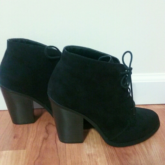 Black booties! - Picture 3 of 4