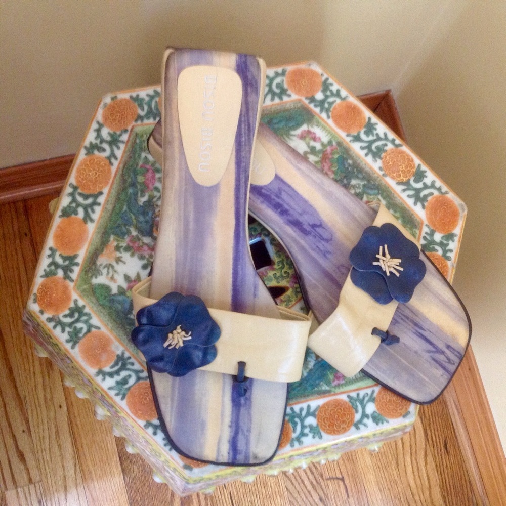 ❤️ Bisou Bisou leather flip flops sandals