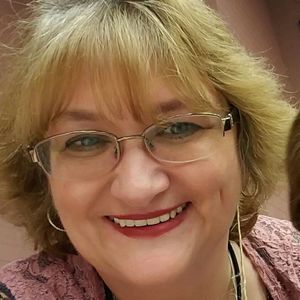 Meet your Posher, Deanna