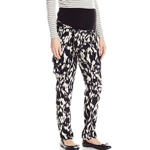 Jules & Jim Maternity Rayon Cargo Pants