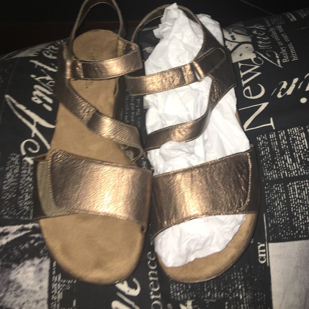 Women's sandals