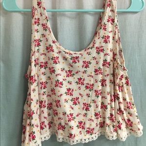 Flowery crop tank!