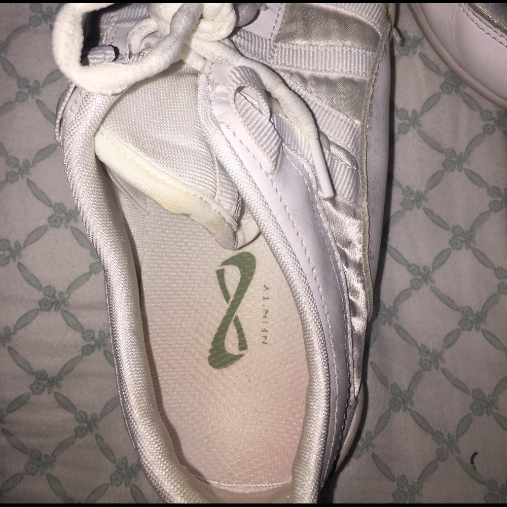 Infinity Evolution Cheer Shoes - Picture 2 of 7